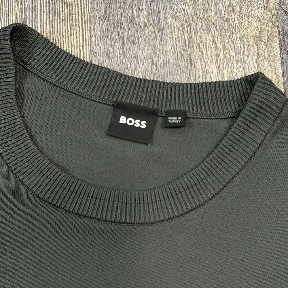 BOSS Hugo Boss Mens XL Dark Gray Crewneck Sweater Lightweight Pullover Polyamide
